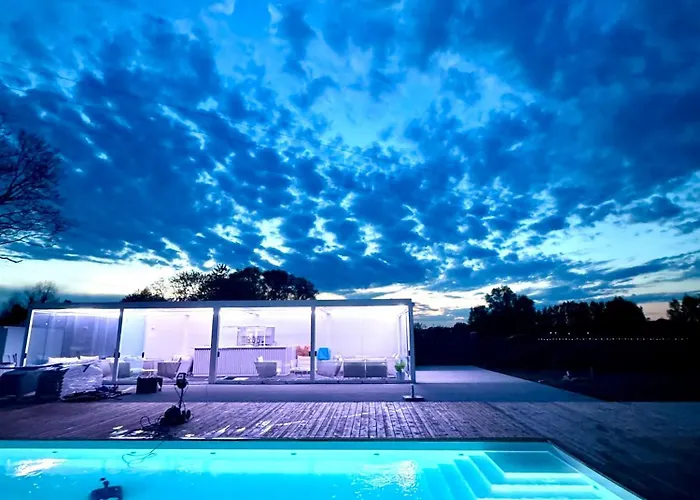 Деревянный коттедж Destino